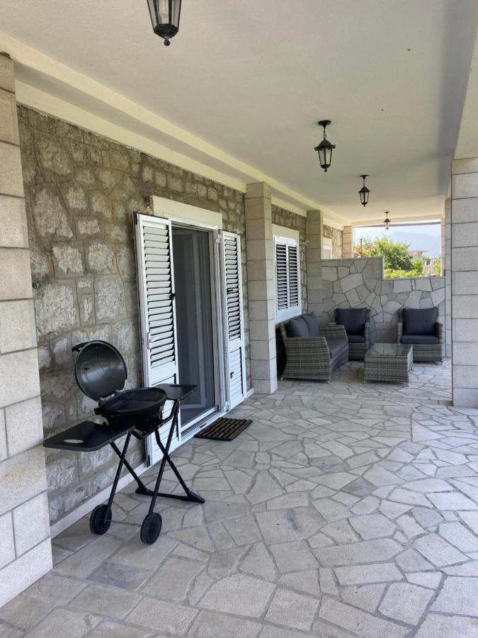 Vila Jovanka Tivat Exteriör bild